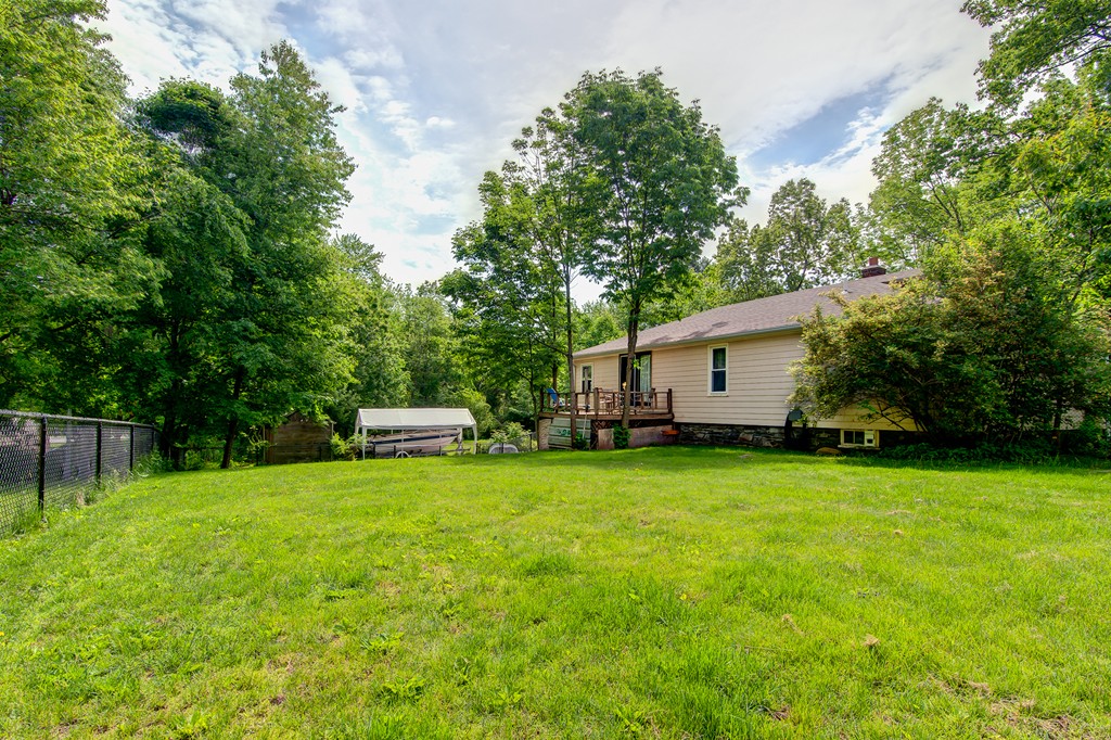 5 Tobin Road Leicester, MA 01611 - Photo 5 of 17
