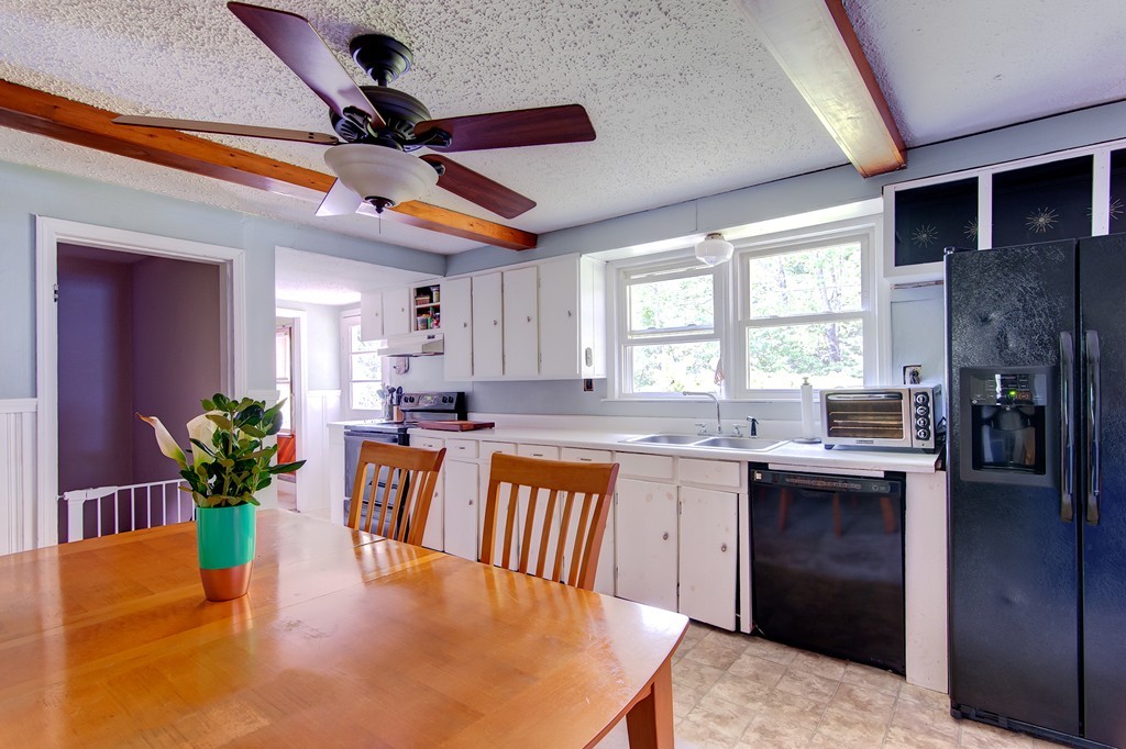 5 Tobin Road Leicester, MA 01611 - Photo 7 of 17
