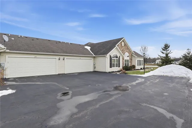 $469,900 | 291 Maryview Drive, Penfield, NY 14580