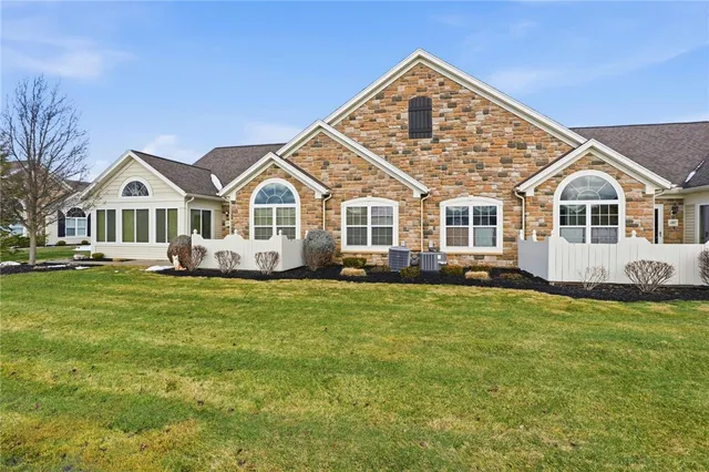 $469,900 | 291 Maryview Drive, Penfield, NY 14580