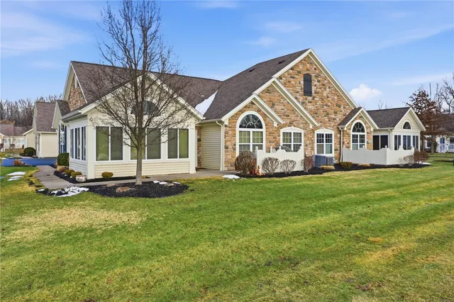 $469,900 | 291 Maryview Drive, Penfield, NY 14580