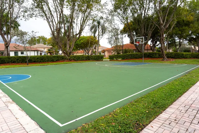 $585,000 | 5315 Eagle Cay Way, Coconut Creek, FL 33073