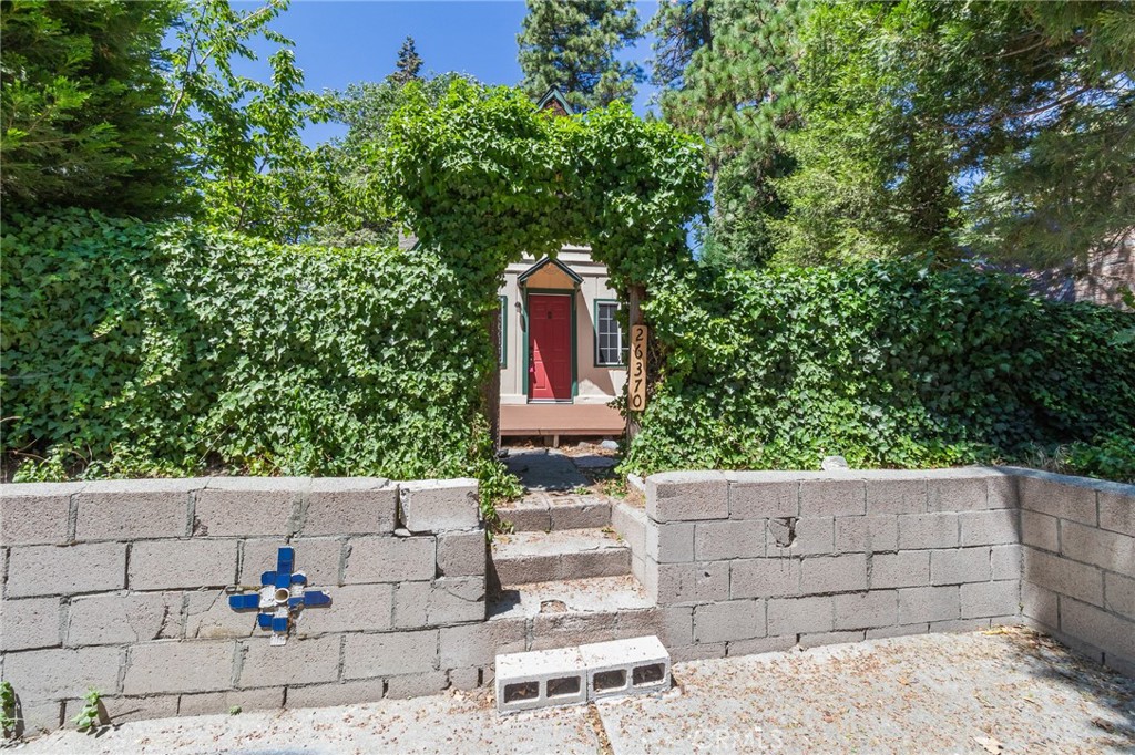 26370 Alpine Lane Twin Peaks, CA 92391 - Photo 11 of 37