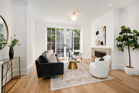 $2,150,000 | 1942 North Orchard Street, Unit 1N, Chicago, IL 60614