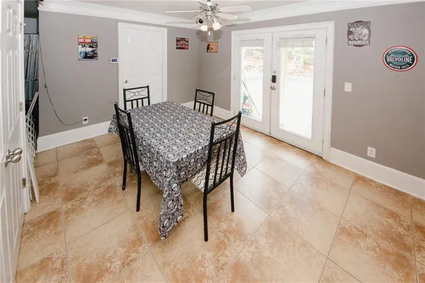 a view of an entryway with furniture