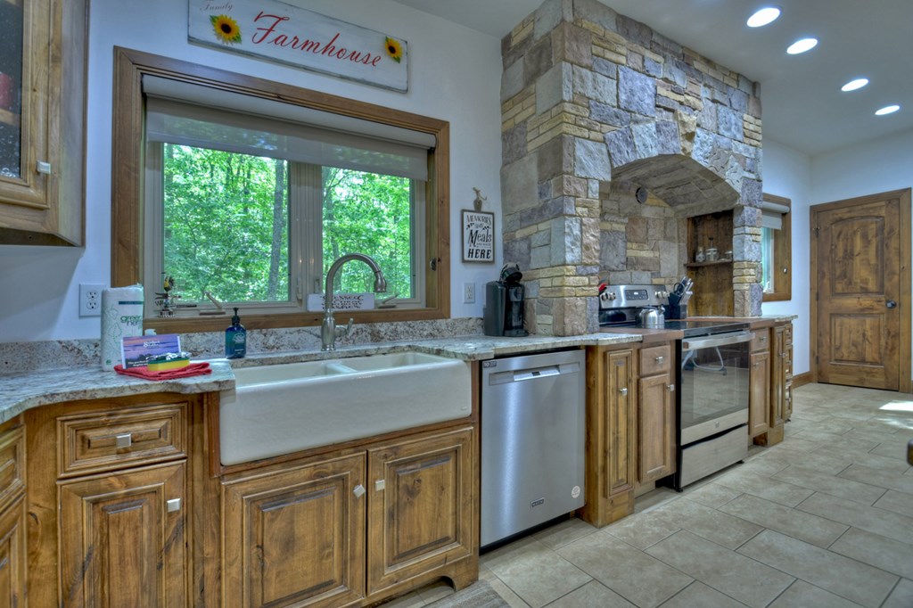 300 Forest Drive Morganton, GA 30560 - Photo 22 of 73 Farmhouse Sink in Kitchen