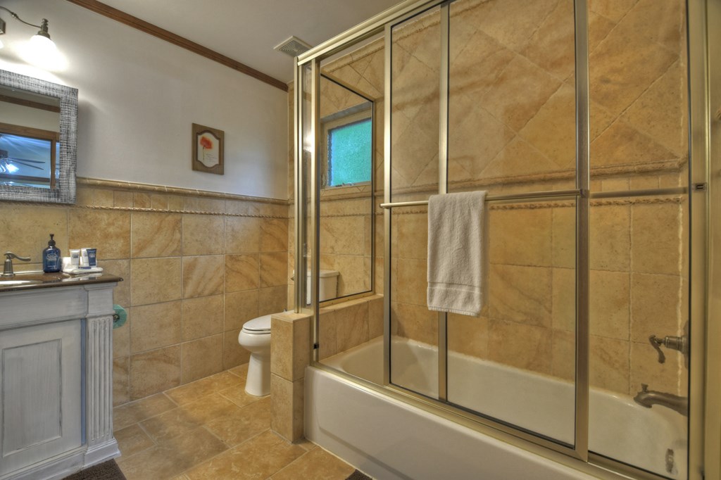 300 Forest Drive Morganton, GA 30560 - Photo 46 of 73 Guest Full Bath