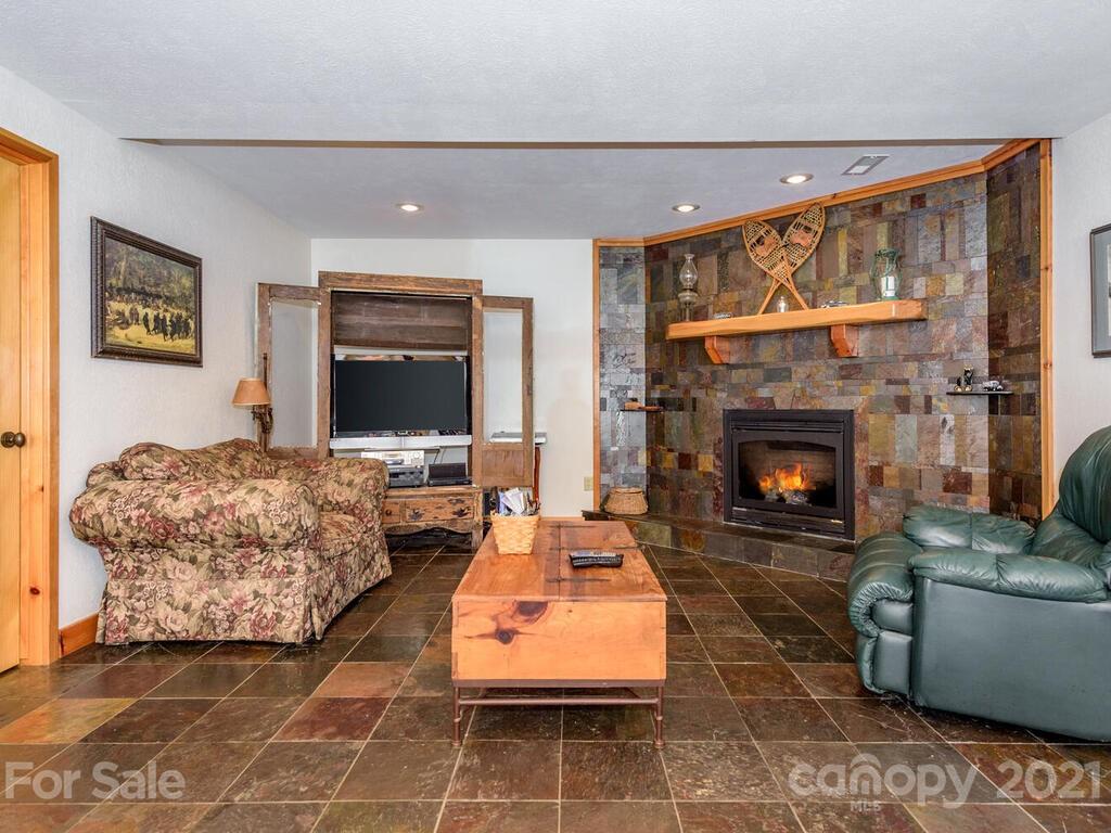 3790 East Fork Road Marshall, NC 28753 - Photo 11 of 45 Gallery Image 11