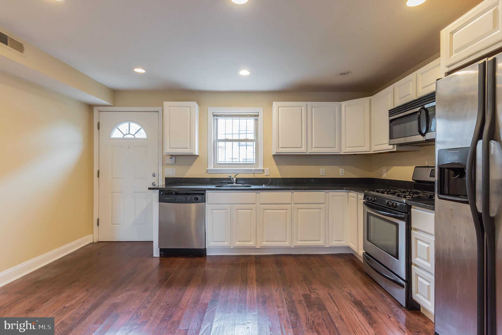 2525 Federal Street Philadelphia, PA 19146 - Photo 11 of 29