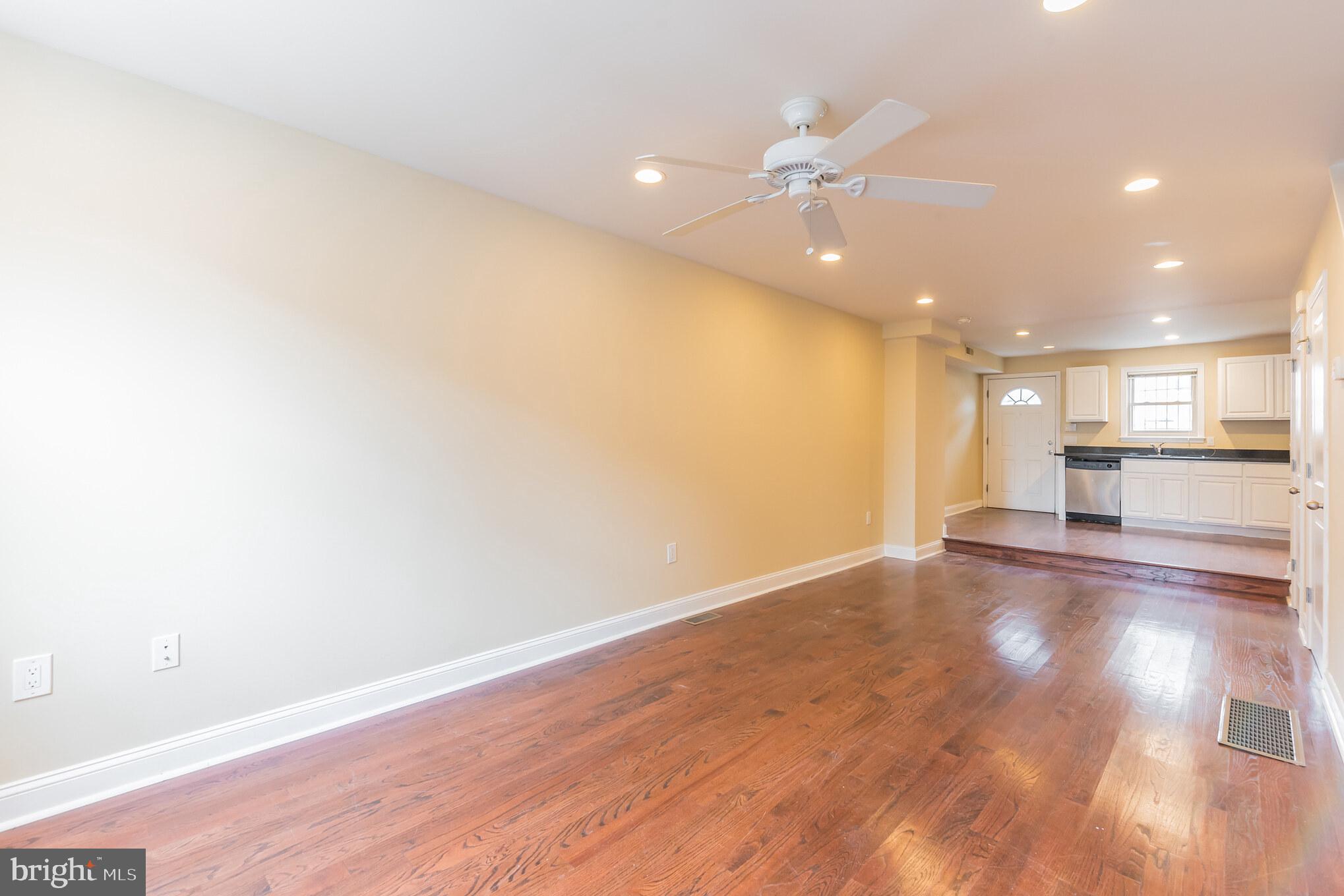 2525 Federal Street Philadelphia, PA 19146 - Photo 7 of 29