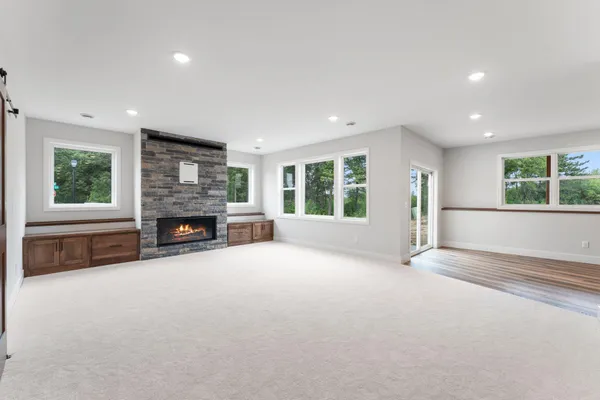 $1,195,000 | 4950 Parkside Circle, Eagan, MN 55123