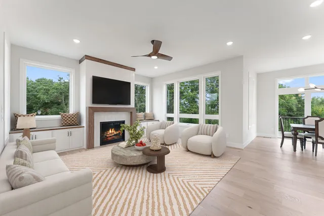 $1,195,000 | 4950 Parkside Circle, Eagan, MN 55123