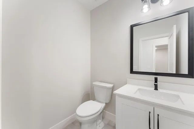 $1,195,000 | 4950 Parkside Circle, Eagan, MN 55123