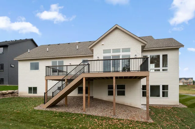 $1,195,000 | 4950 Parkside Circle, Eagan, MN 55123
