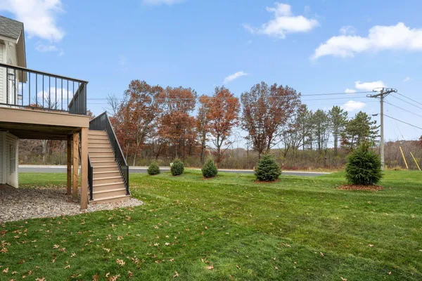 $1,195,000 | 4950 Parkside Circle, Eagan, MN 55123