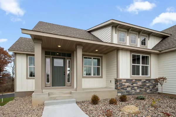 $1,195,000 | 4950 Parkside Circle, Eagan, MN 55123