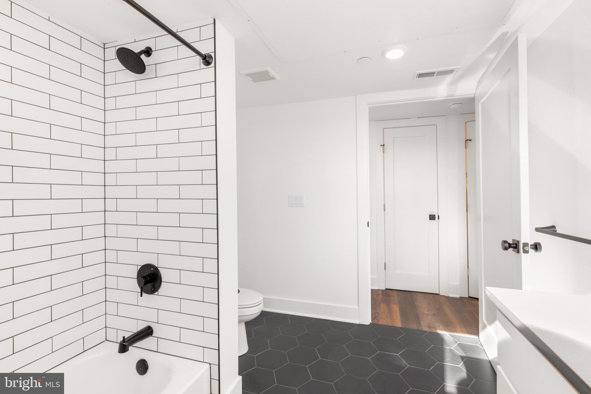 7037 Ridge Avenue, Unit 202 Philadelphia, PA 19128 - Photo 17 of 19 Gallery Image 17