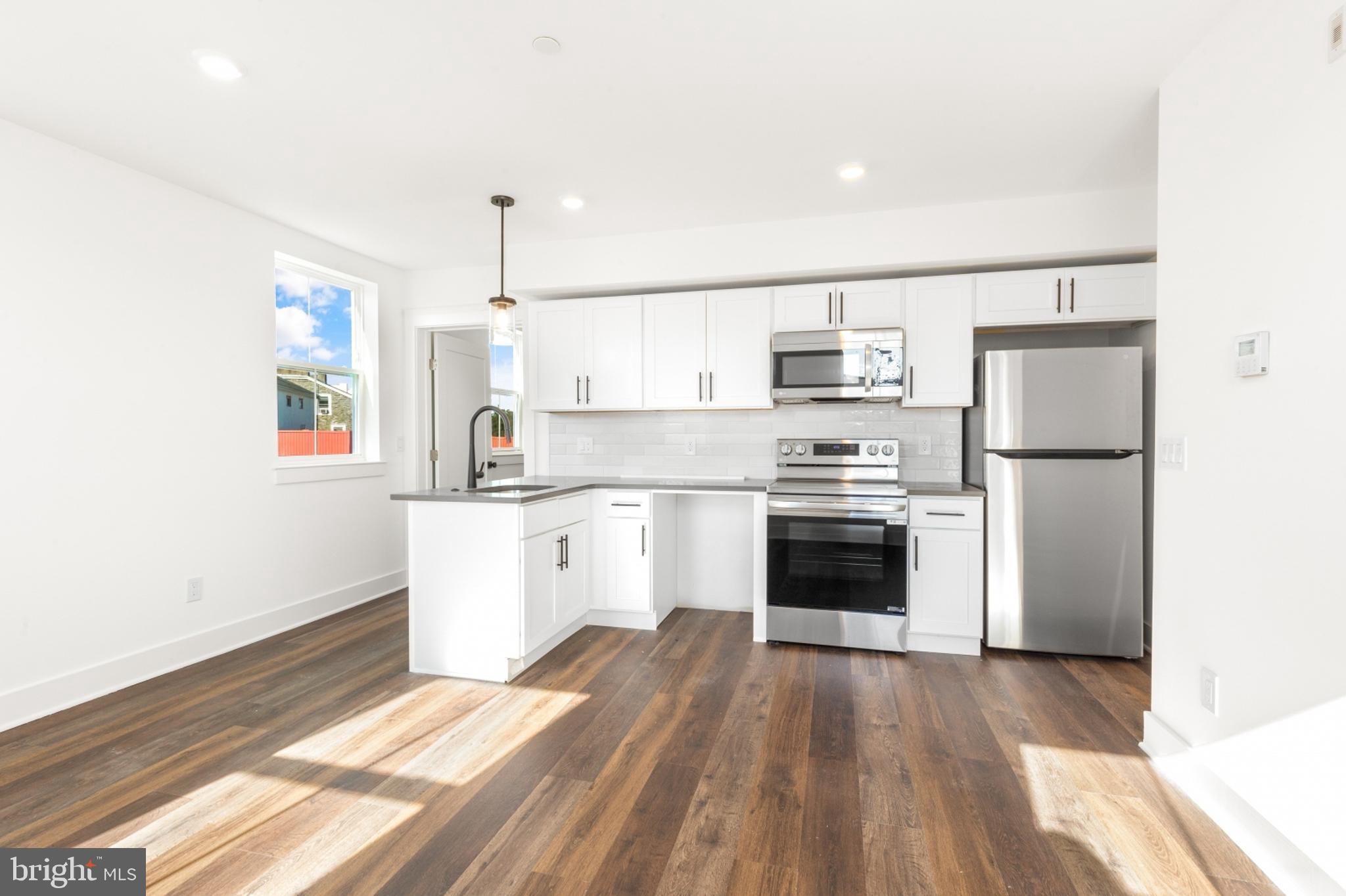 7037 Ridge Avenue, Unit 202 Philadelphia, PA 19128 - Photo 3 of 19 Gallery Image 3