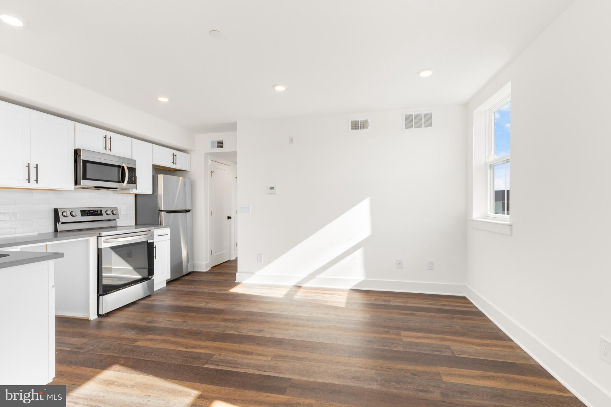 7037 Ridge Avenue, Unit 202 Philadelphia, PA 19128 - Photo 7 of 19 Gallery Image 7