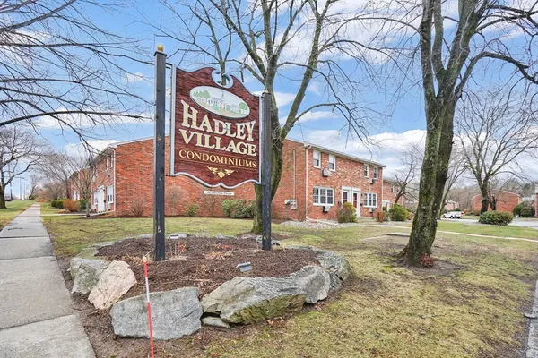 $224,900 | 540 Granby Road, Unit 131, South Hadley, MA 01075