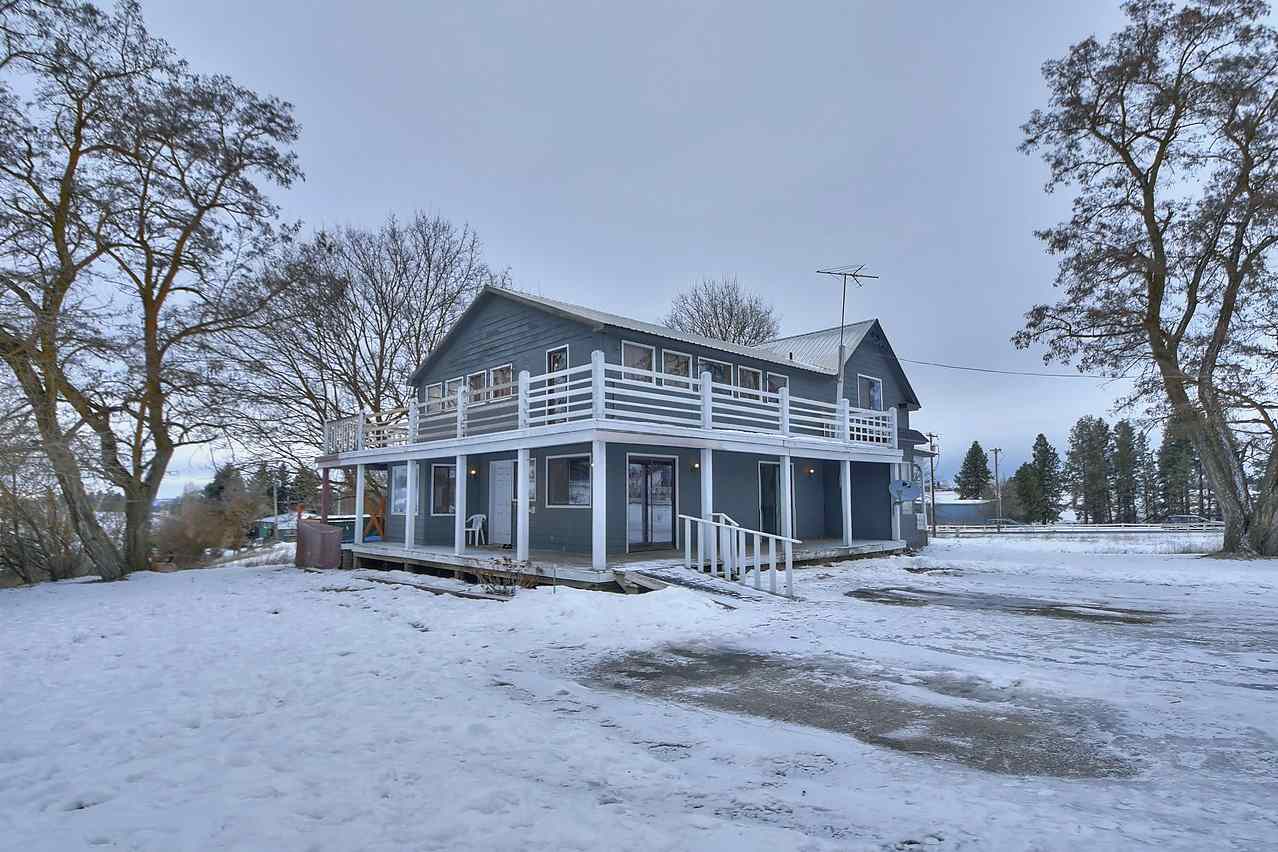 7912 East Bigelow Gulch Road Spokane, WA 99217 - Photo 2 of 20 Gallery Image 2
