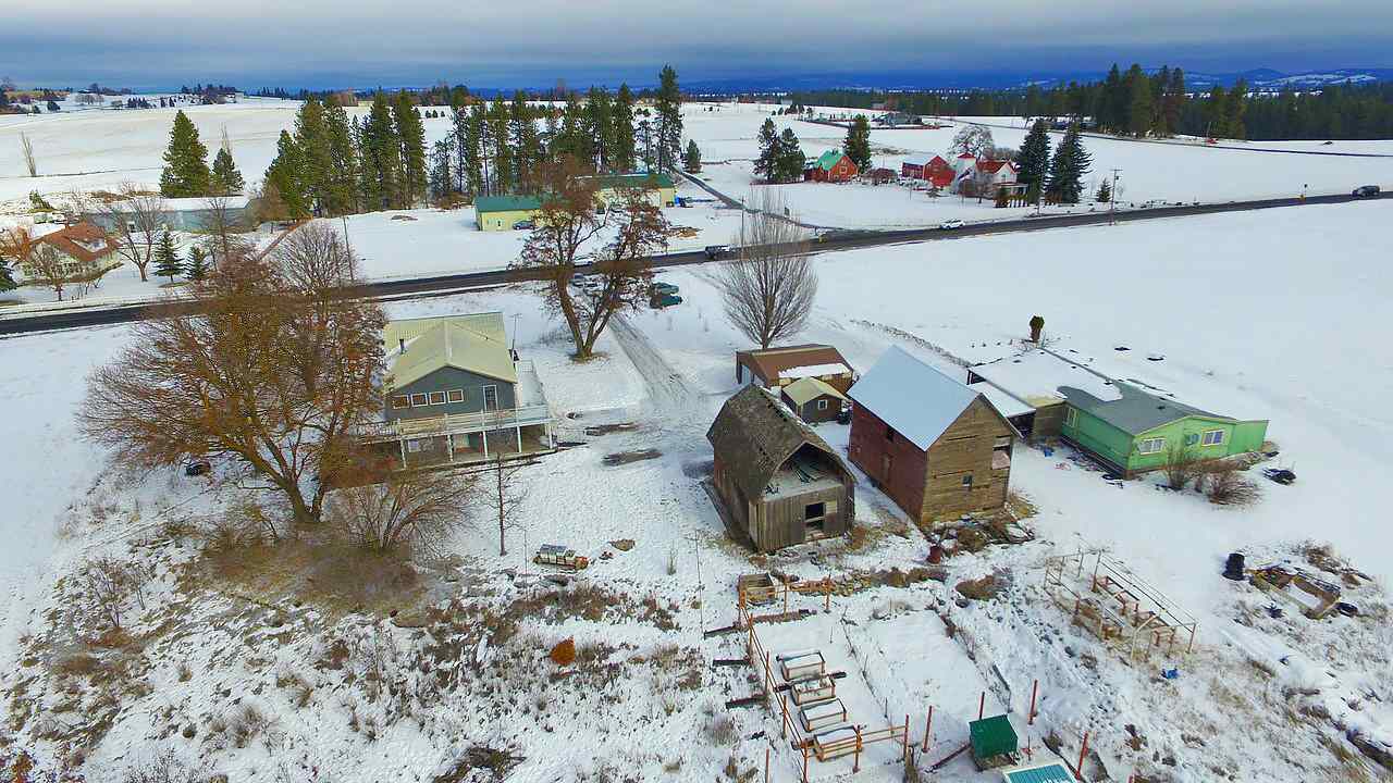 7912 East Bigelow Gulch Road Spokane, WA 99217 - Photo 17 of 20 Gallery Image 17