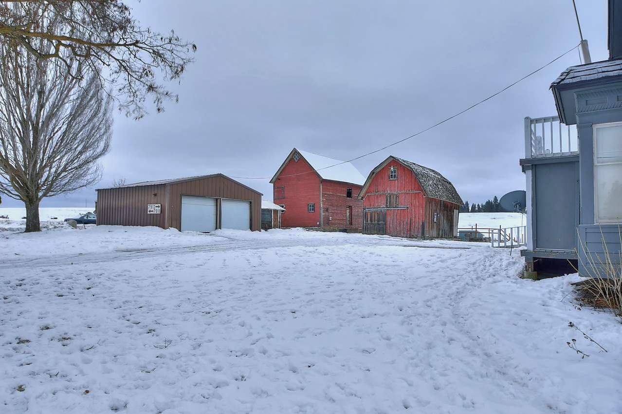 7912 East Bigelow Gulch Road Spokane, WA 99217 - Photo 3 of 20 Gallery Image 3