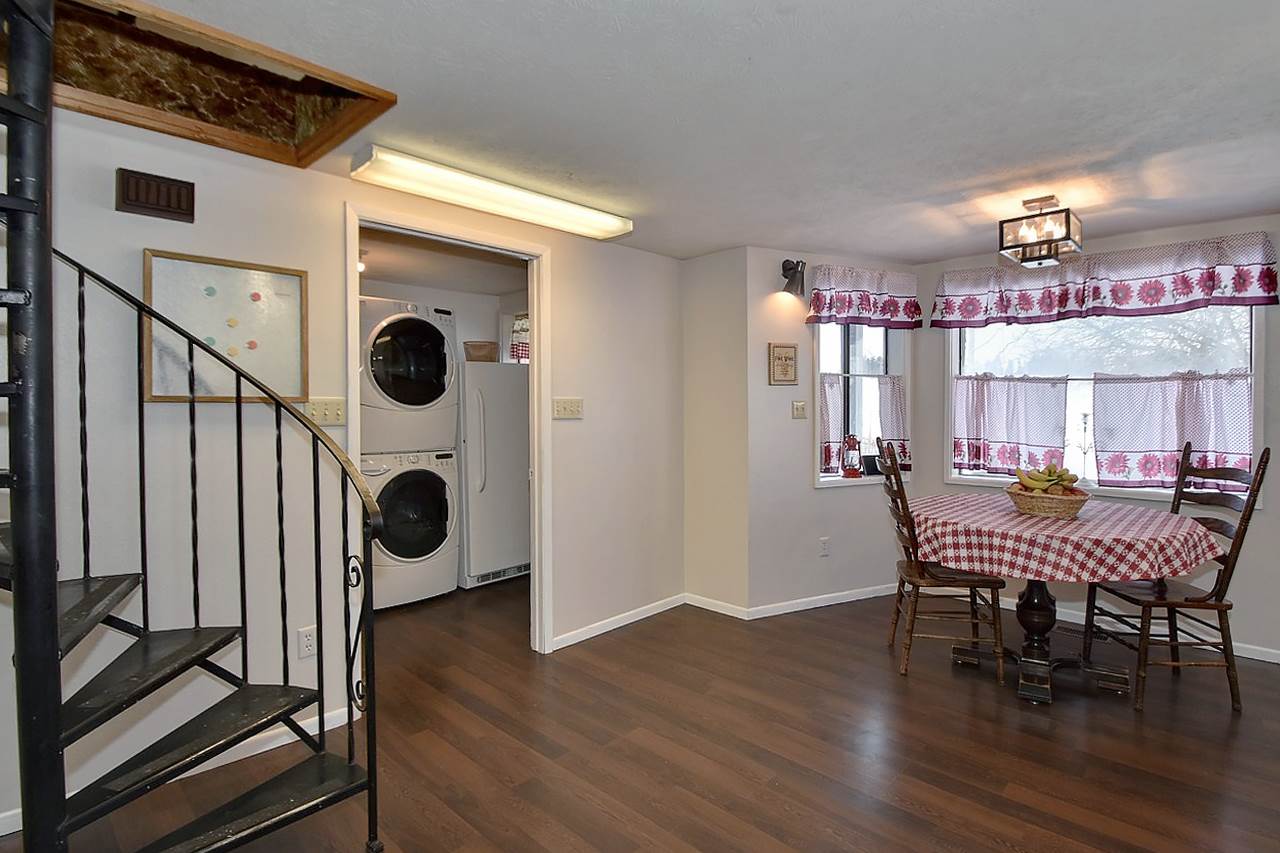 7912 East Bigelow Gulch Road Spokane, WA 99217 - Photo 6 of 20 Gallery Image 6