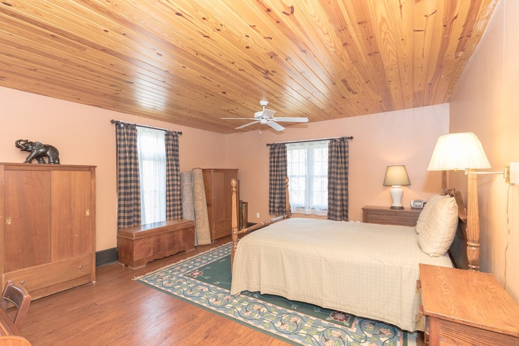 379 Spring Branch Road Marion, VA 24354 - Photo 23 of 46 Gallery Image 23