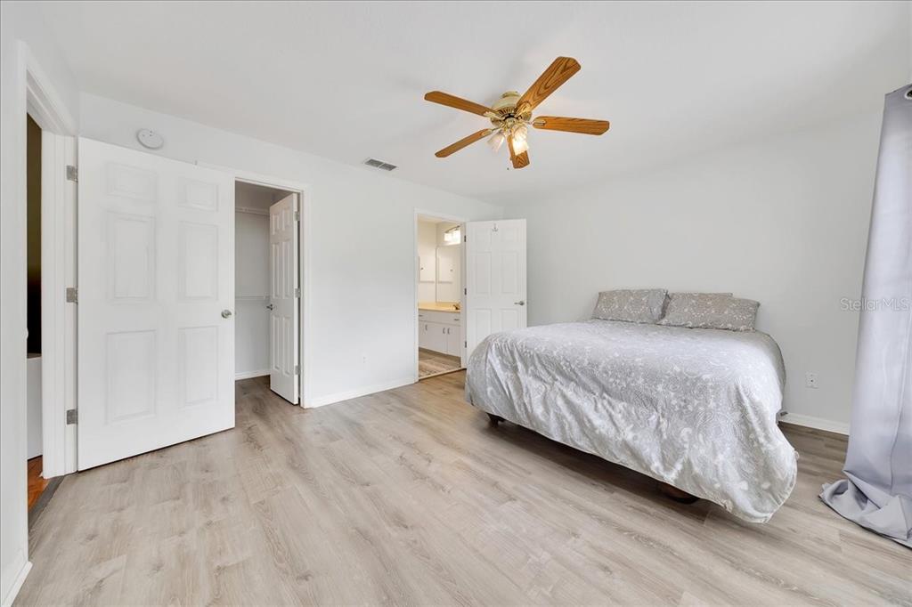 6350 Northwest 135th Avenue Morriston, FL 32668 - Photo 19 of 38