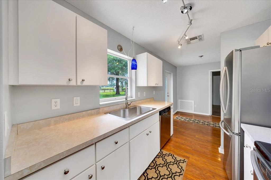 6350 Northwest 135th Avenue Morriston, FL 32668 - Photo 27 of 38