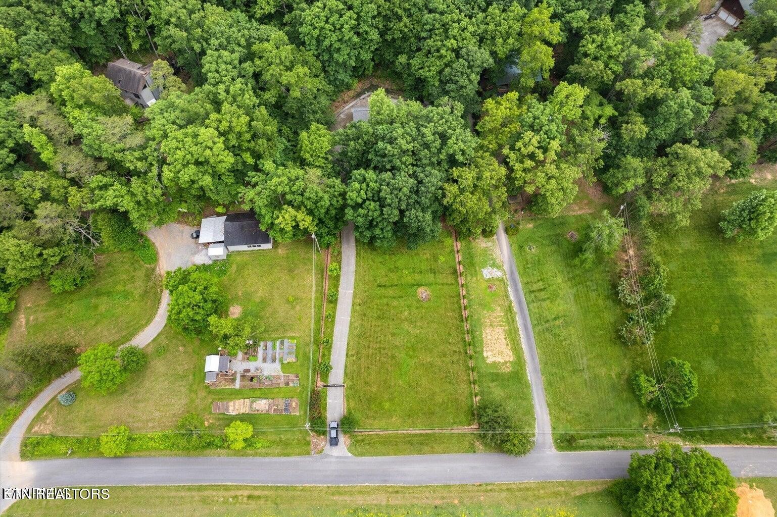 450 Kelly Hills Road Sevierville, TN 37876 - Photo 35 of 37 Gallery Image 35