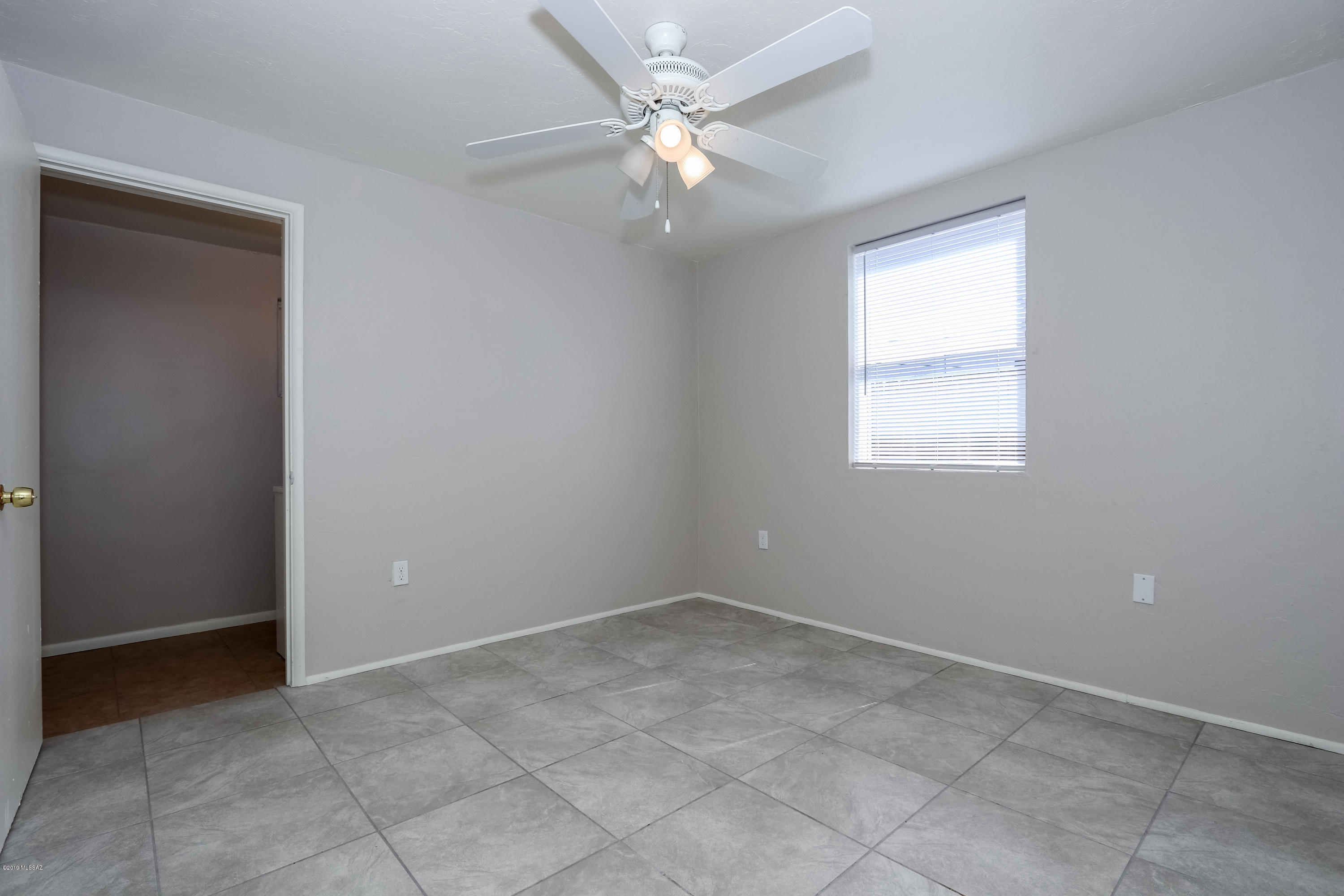 3361 East Silverlake Road Tucson, AZ 85713 - Photo 12 of 24 Gallery Image 12