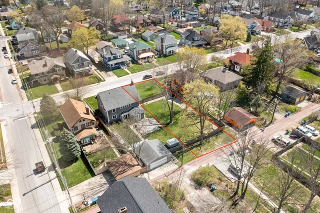 $90,000 | 3956 Carrollton Avenue, Indianapolis, IN 46205