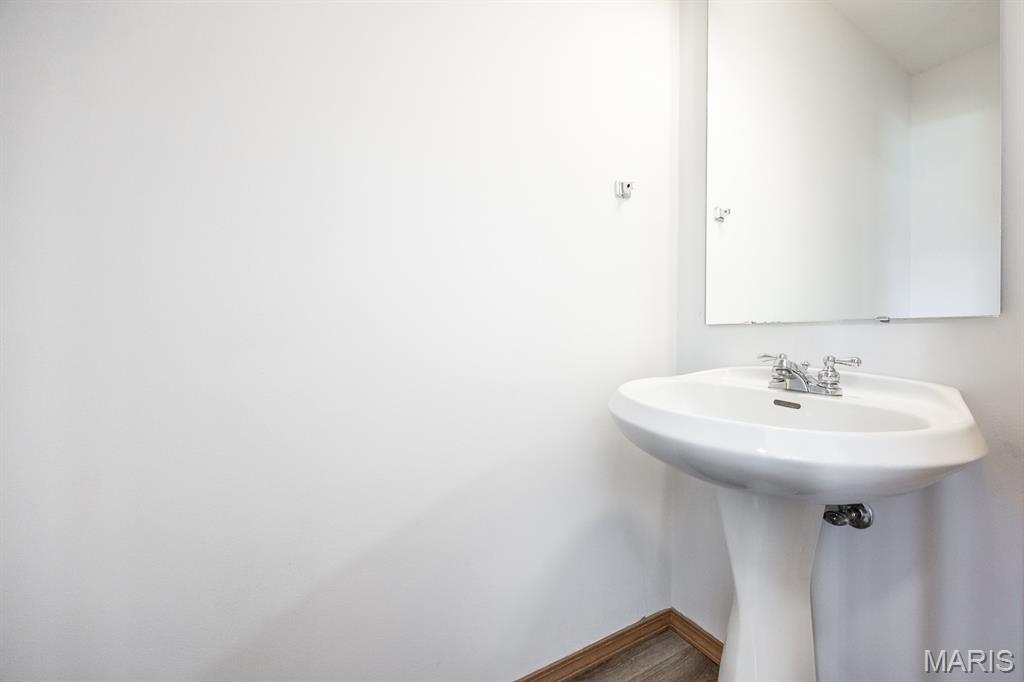 2021 Killarney Drive Belleville, IL 62221 - Photo 11 of 28