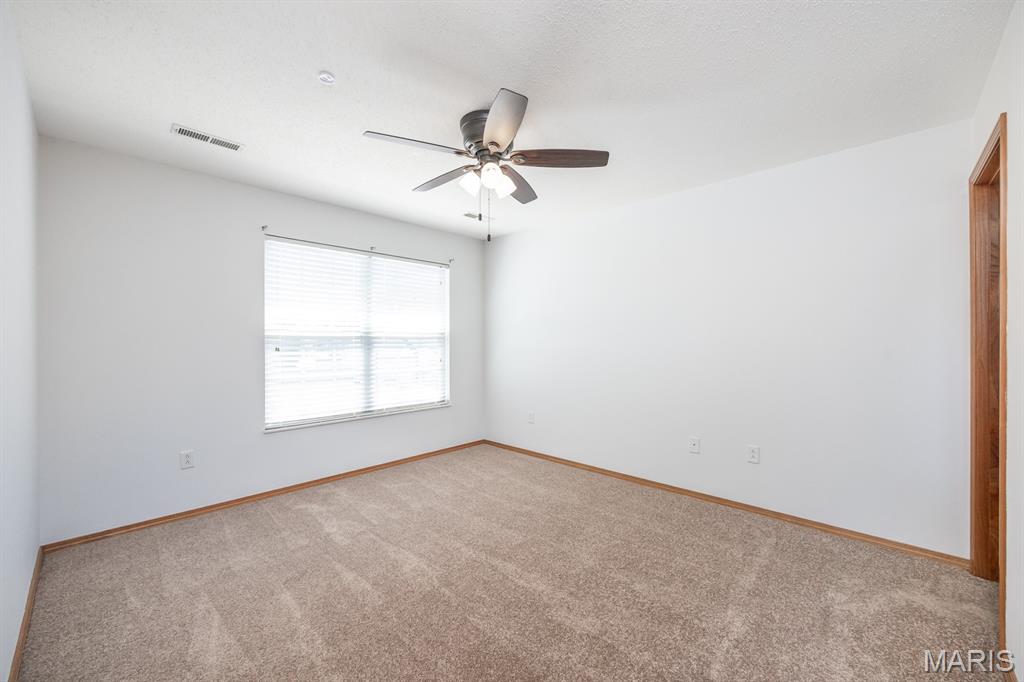 2021 Killarney Drive Belleville, IL 62221 - Photo 12 of 28