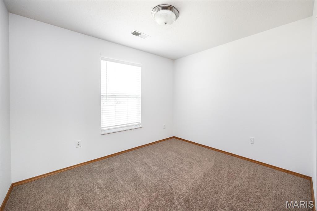 2021 Killarney Drive Belleville, IL 62221 - Photo 18 of 28