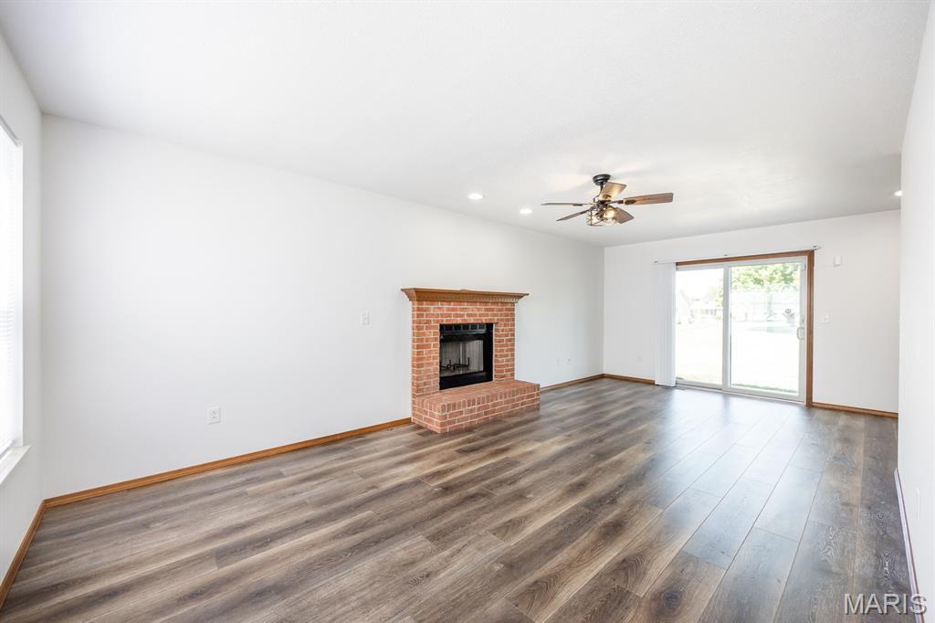 2021 Killarney Drive Belleville, IL 62221 - Photo 2 of 28