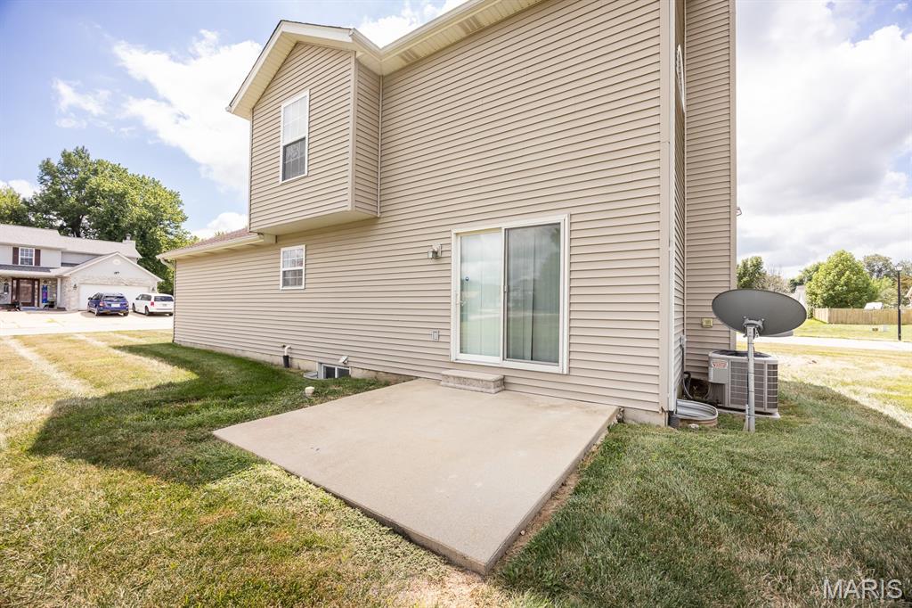 2021 Killarney Drive Belleville, IL 62221 - Photo 21 of 28