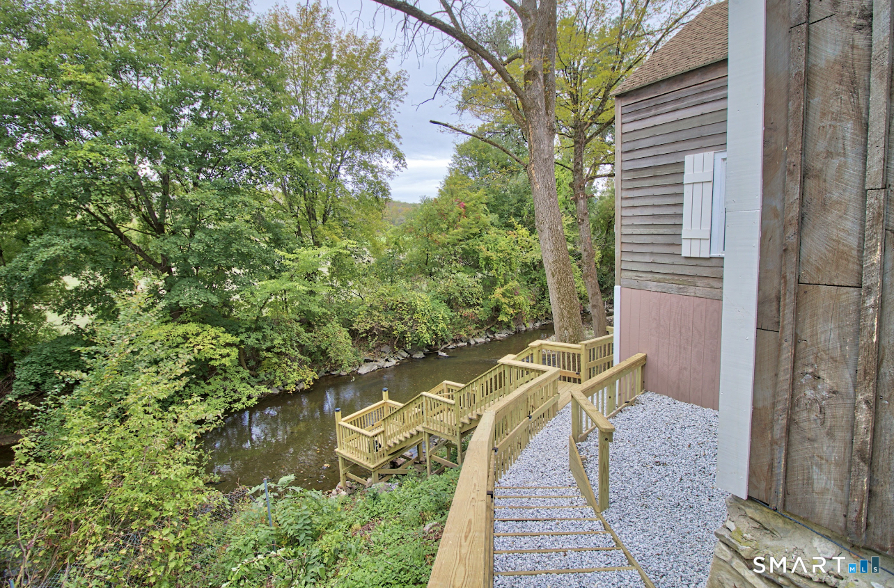 15 Lower Road North Canaan, CT 06018 - Photo 7 of 36