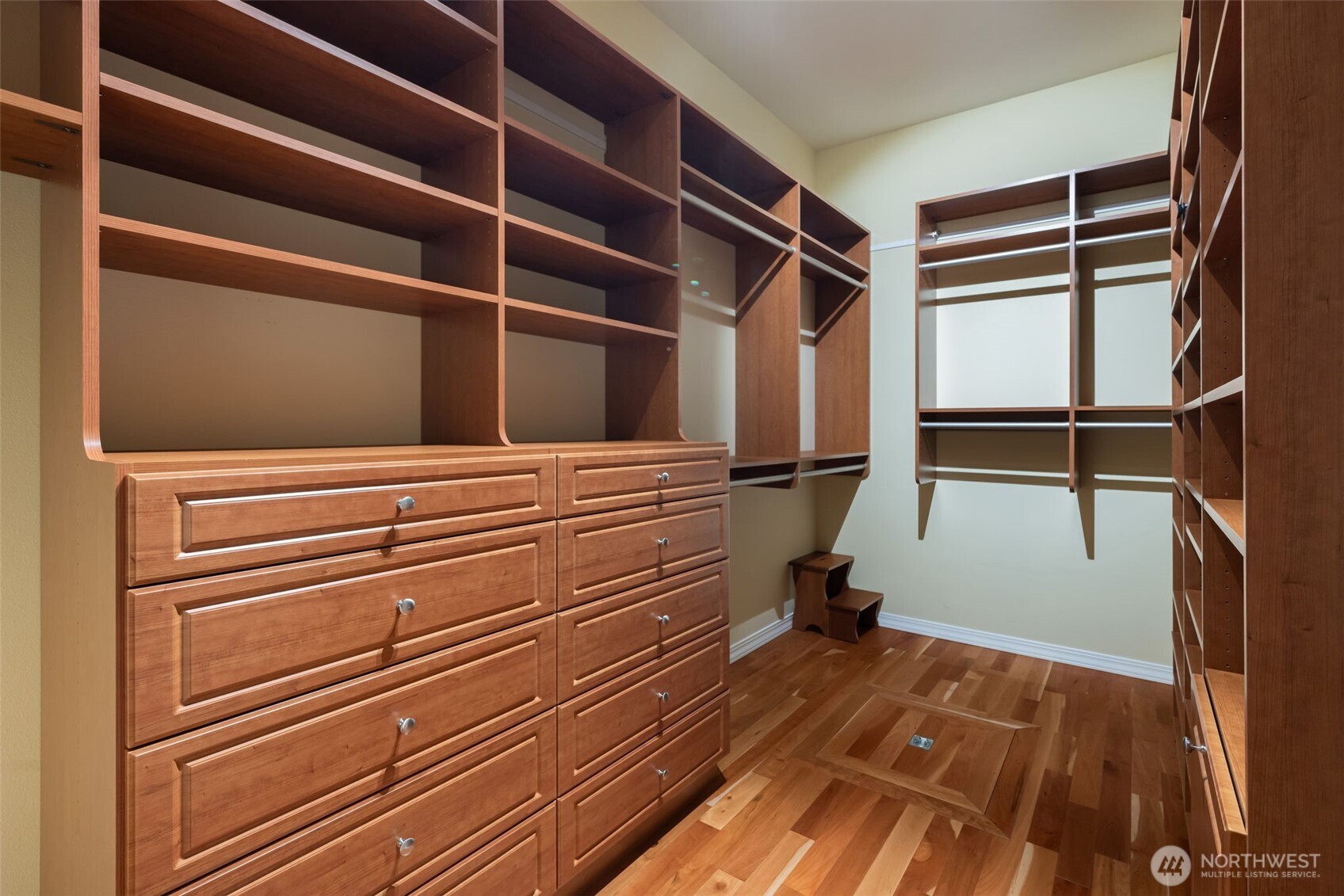 12428 232nd Terrace Northeast Redmond, WA 98053 - Photo 14 of 40