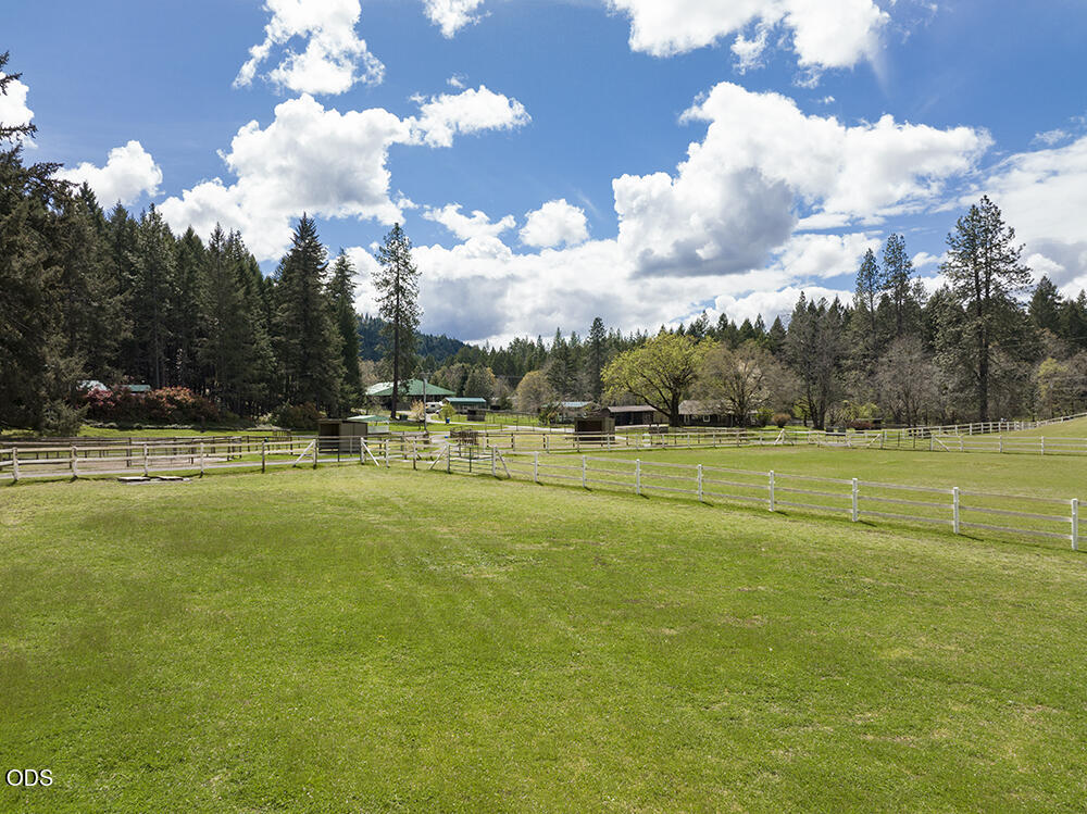 910 Reeves Creek Road Selma, OR 97538 - Photo 59 of 73