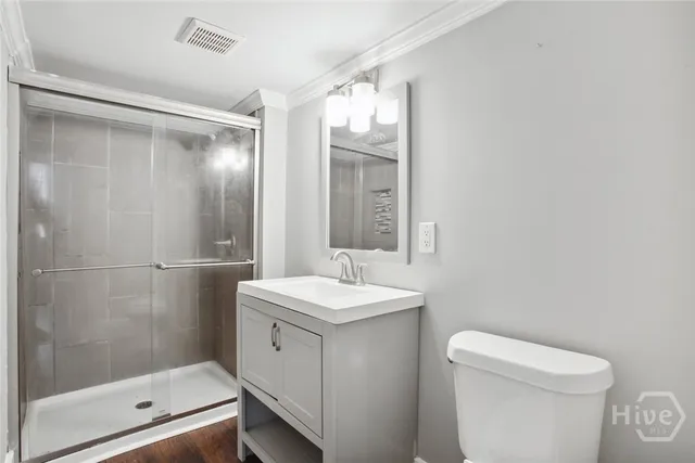 $2,500 | 645 East 37th Street, Savannah, GA 31401