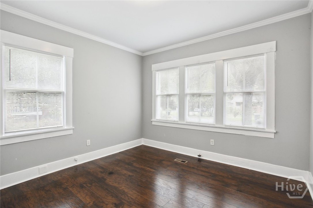 645 East 37th Street Savannah, GA 31401 - Photo 9 of 17