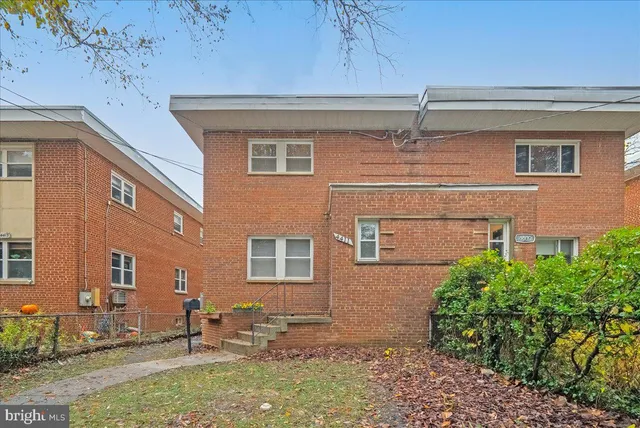 $4,600 | 4411 Harrison Street Northwest, Washington, DC 20015