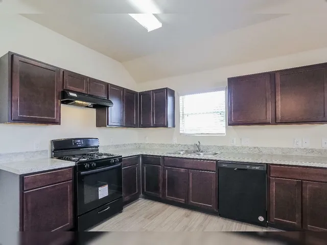 $1,795 | 3306 Any Way, Kingwood, TX 77339