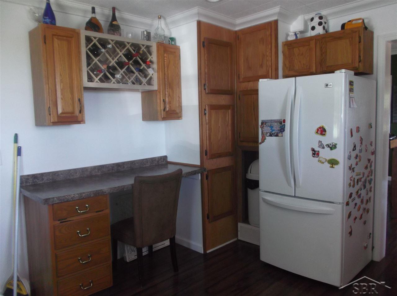 2256 West Moore Road Saginaw, MI 48601 - Photo 3 of 19 31392832-2.JPG