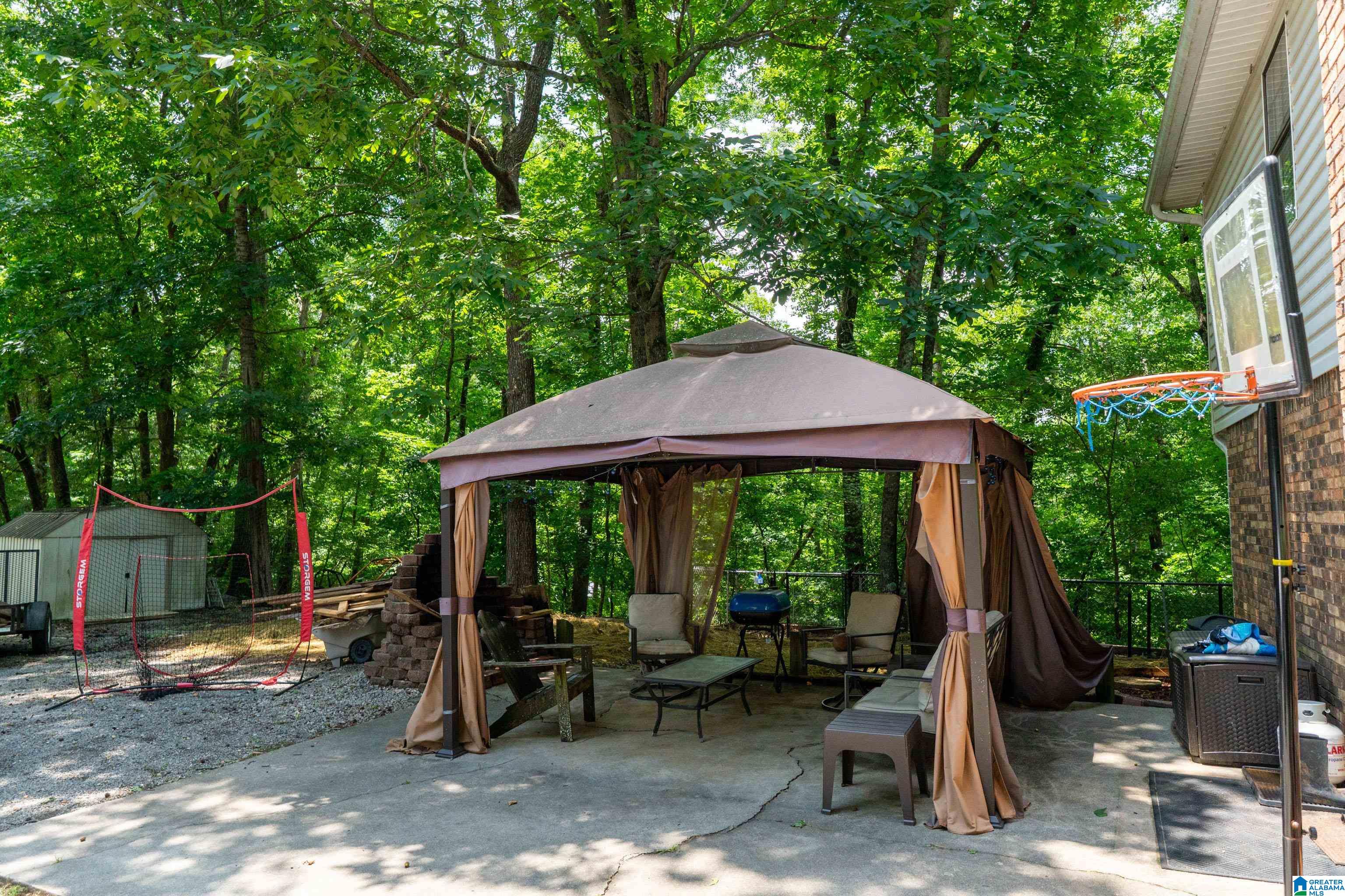 325 Ridgewood Drive Hayden, AL 35079 - Photo 13 of 67
