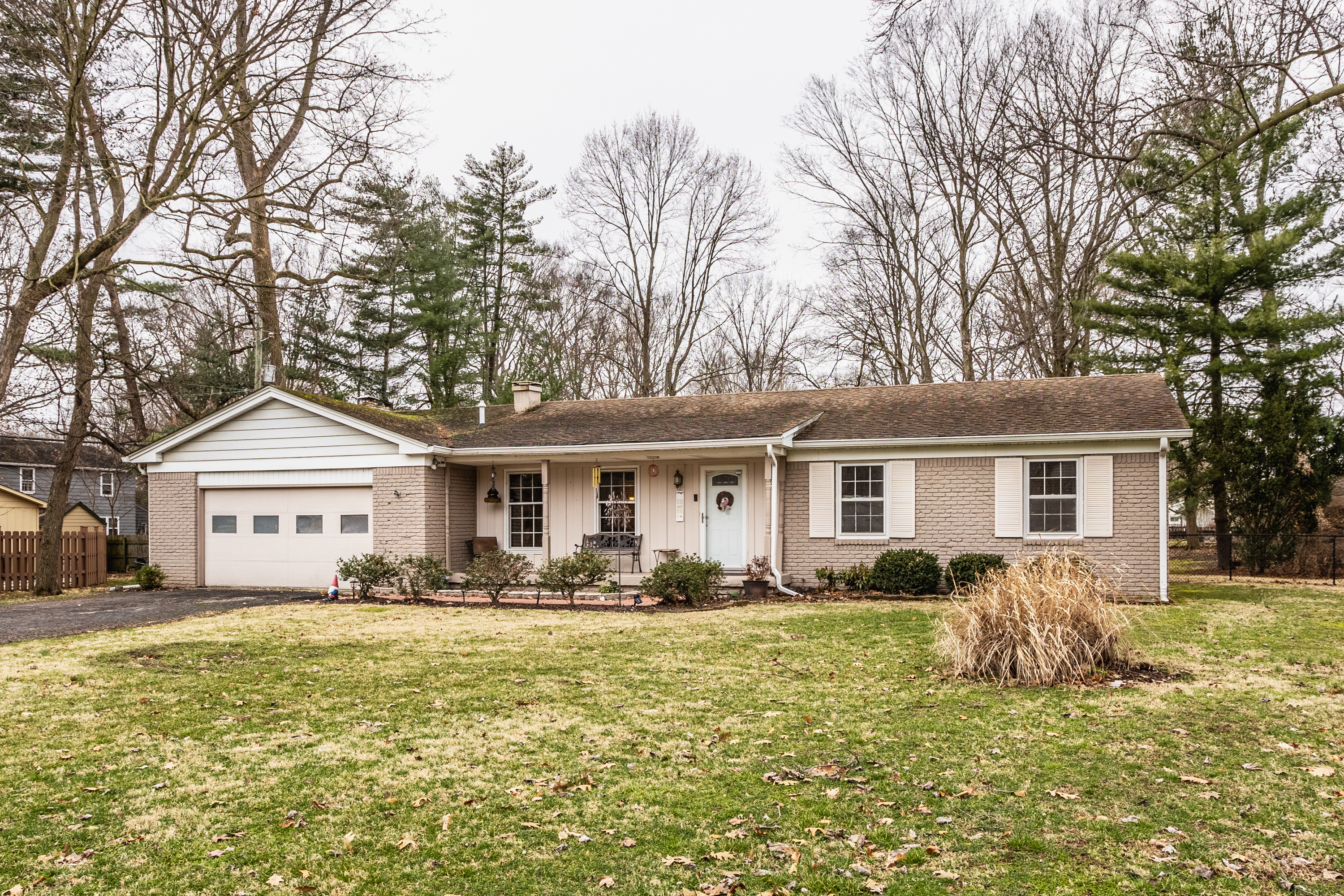 7106 Hoover Road Indianapolis, IN 46260 - Photo 1 of 33 Gallery Image 1