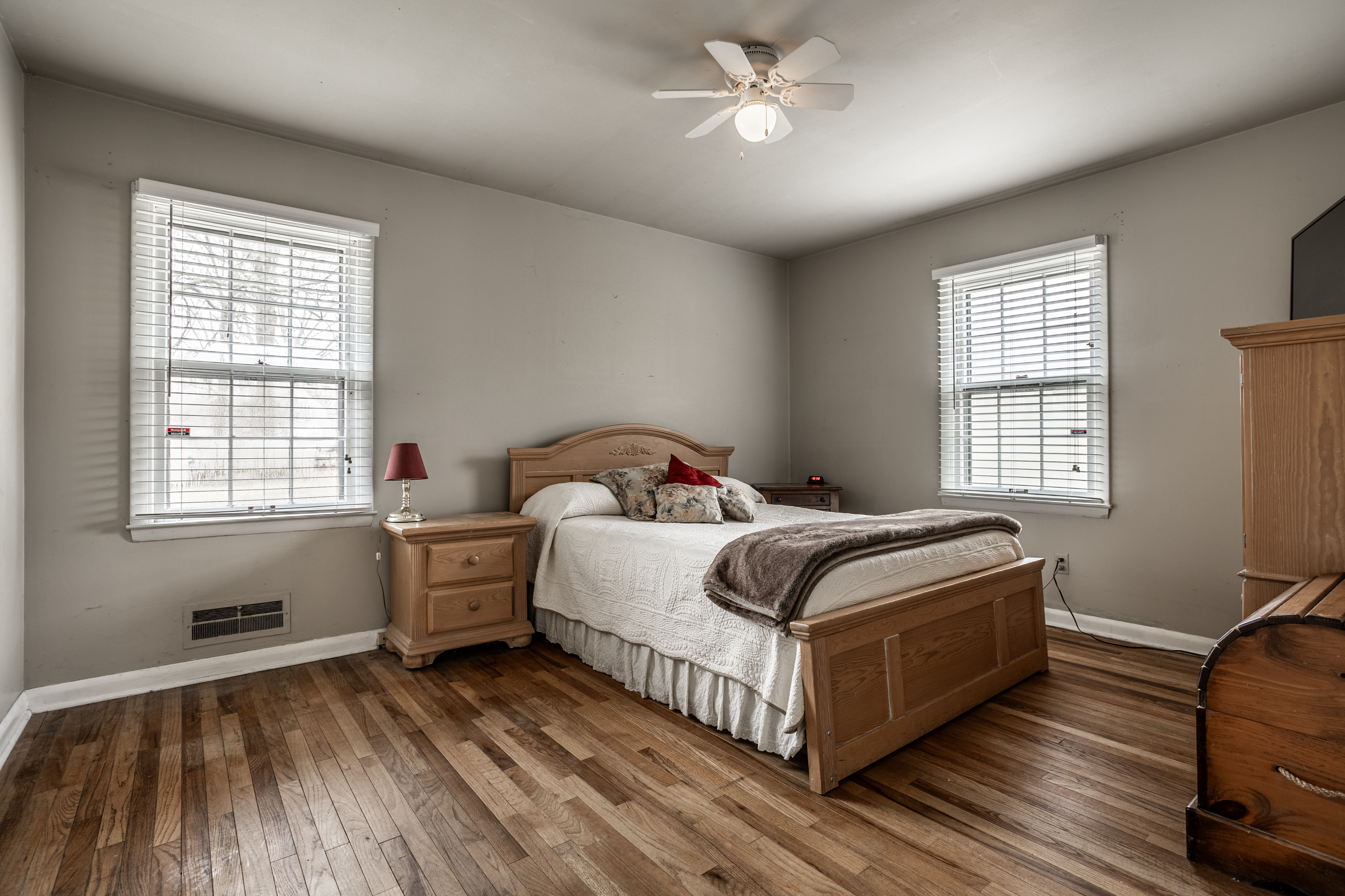 7106 Hoover Road Indianapolis, IN 46260 - Photo 18 of 33 Gallery Image 18